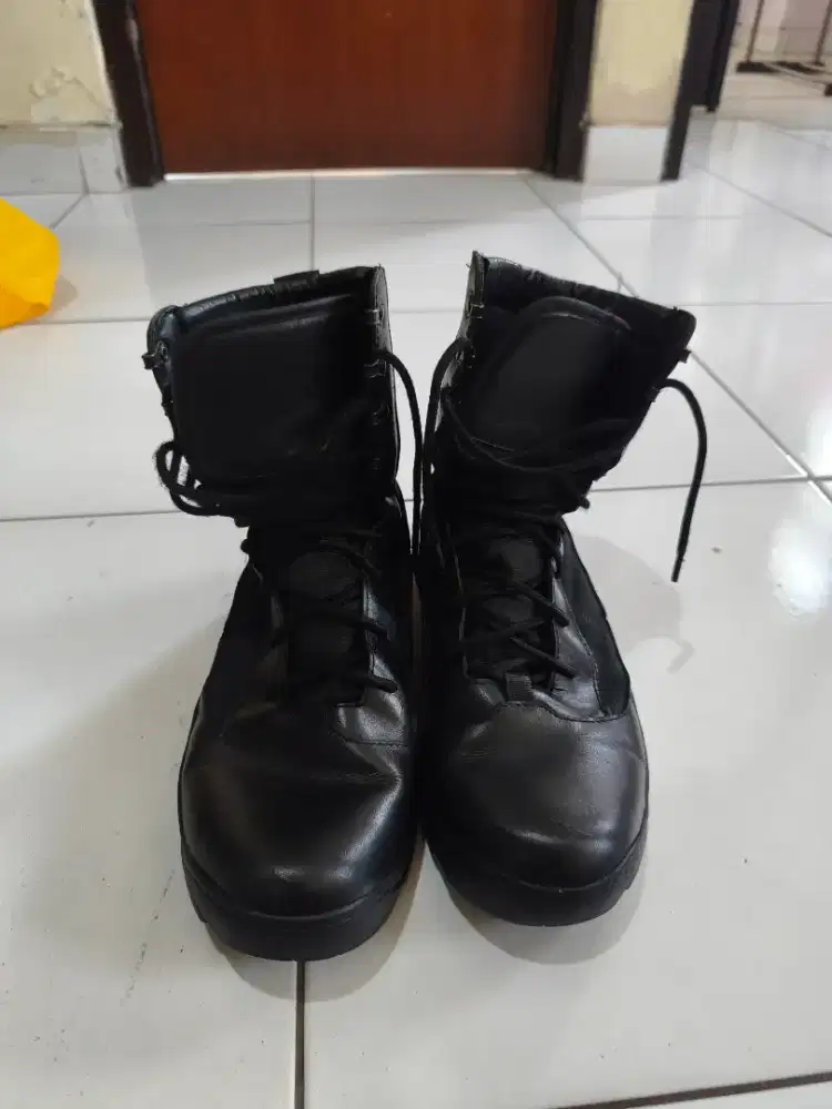 Sepatu PDL Jatah FPU Polri Size 42 Harga 150k nego