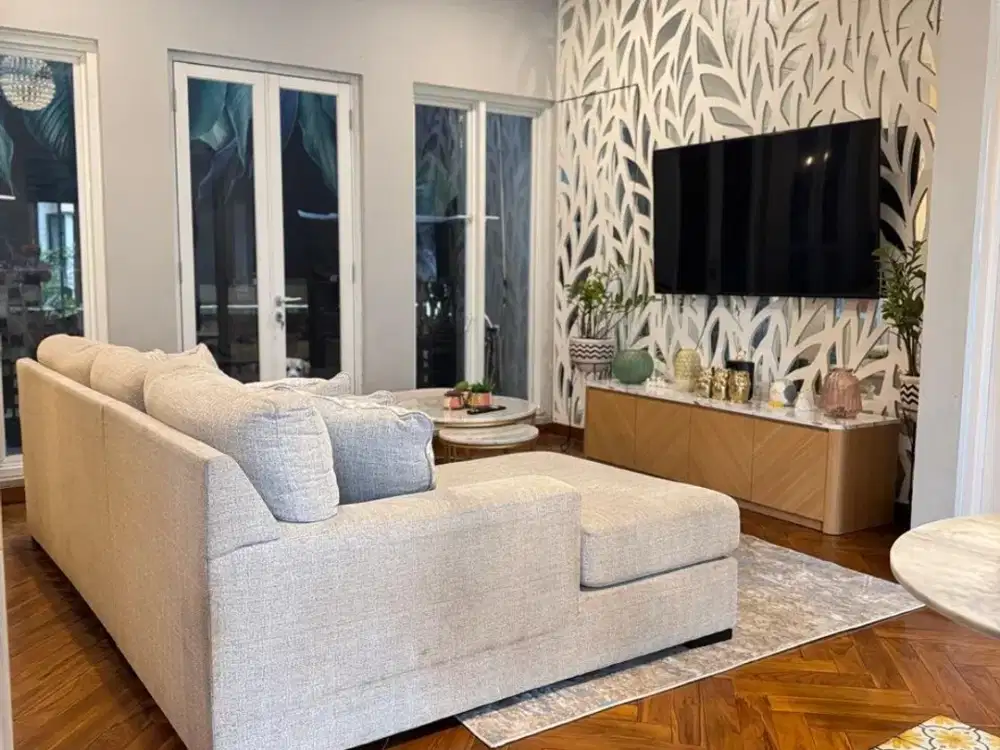 Sangat Cantik & Siap Huni! Rumah 2 Lantai Di Discovery Bintaro — Lokasi Strategis, Jarang Ada & SHM  (SP 0829)