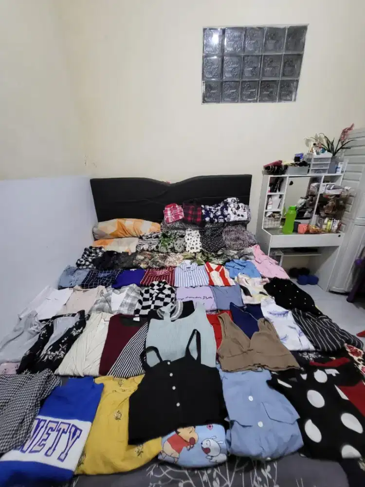PAKET USAHA THRIFT BAJU CEWEK – 100 PCS PREMIUM