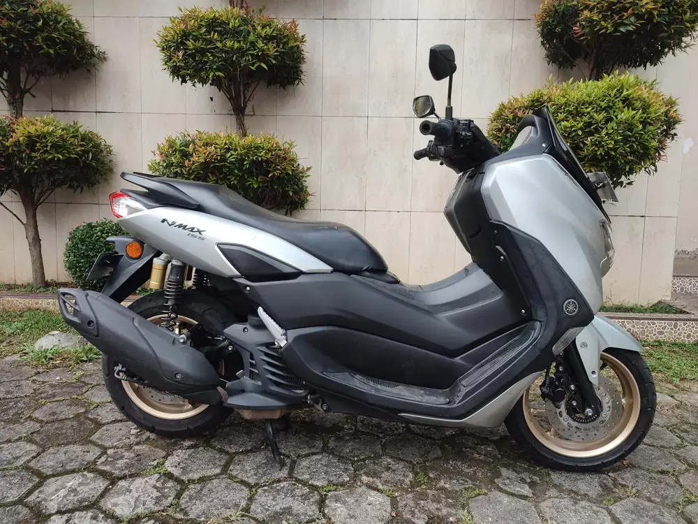 DIJUAL YAMAHA NMAX NEW KEYLESS TAHUN 2021