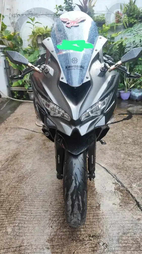Jual ZX25 SE R warna hitam tangan pertama