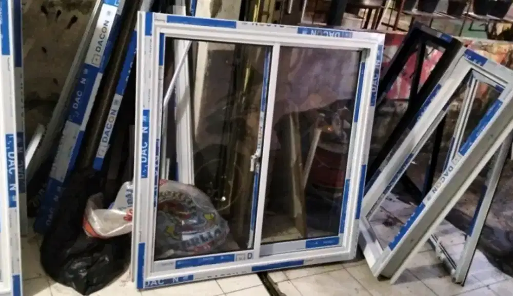 Jendela sleding aluminium ukuran 100x80