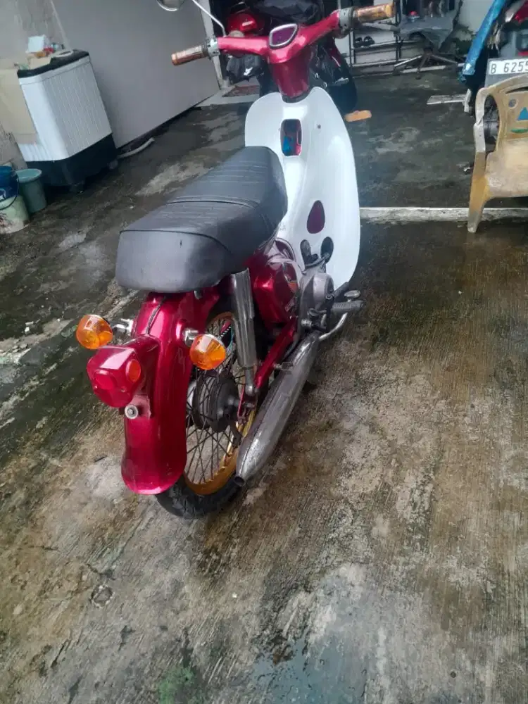 Siapa cepat, Di jual Honda C70 , tahun 1978, mesin enak siap pakai