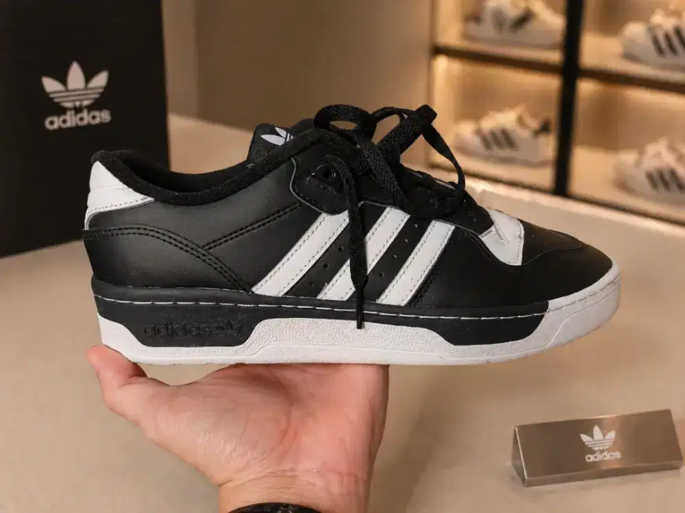 Adidas Rivalry Low (Original)
