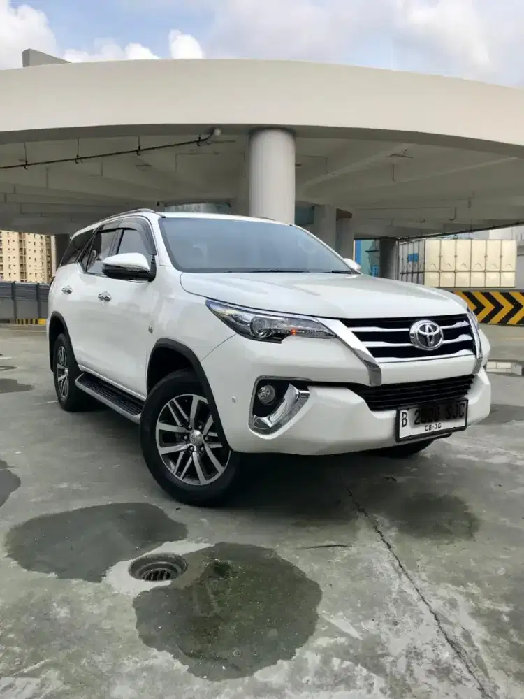 Km 63rb Toyota Fortuner SRZ Lux Th 2020 BLN 8 Bensin White Like New!!
