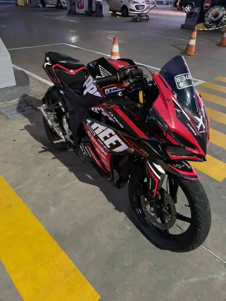 Dijual cepat Honda CBR