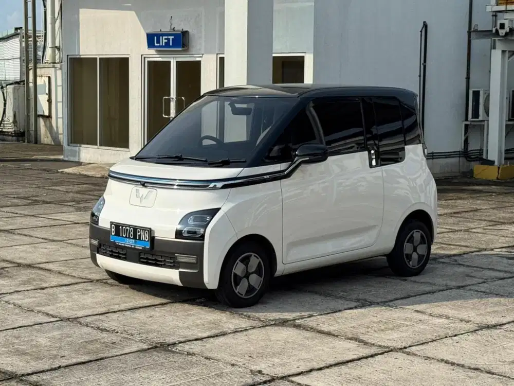 Low Km Wuling Air EV AT Matic Long Range 2022 / 2023 Istimewa