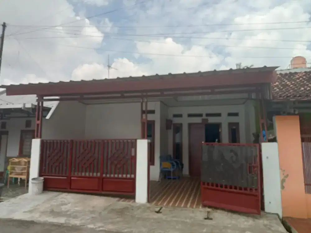 Rumah di kota sepang way halim