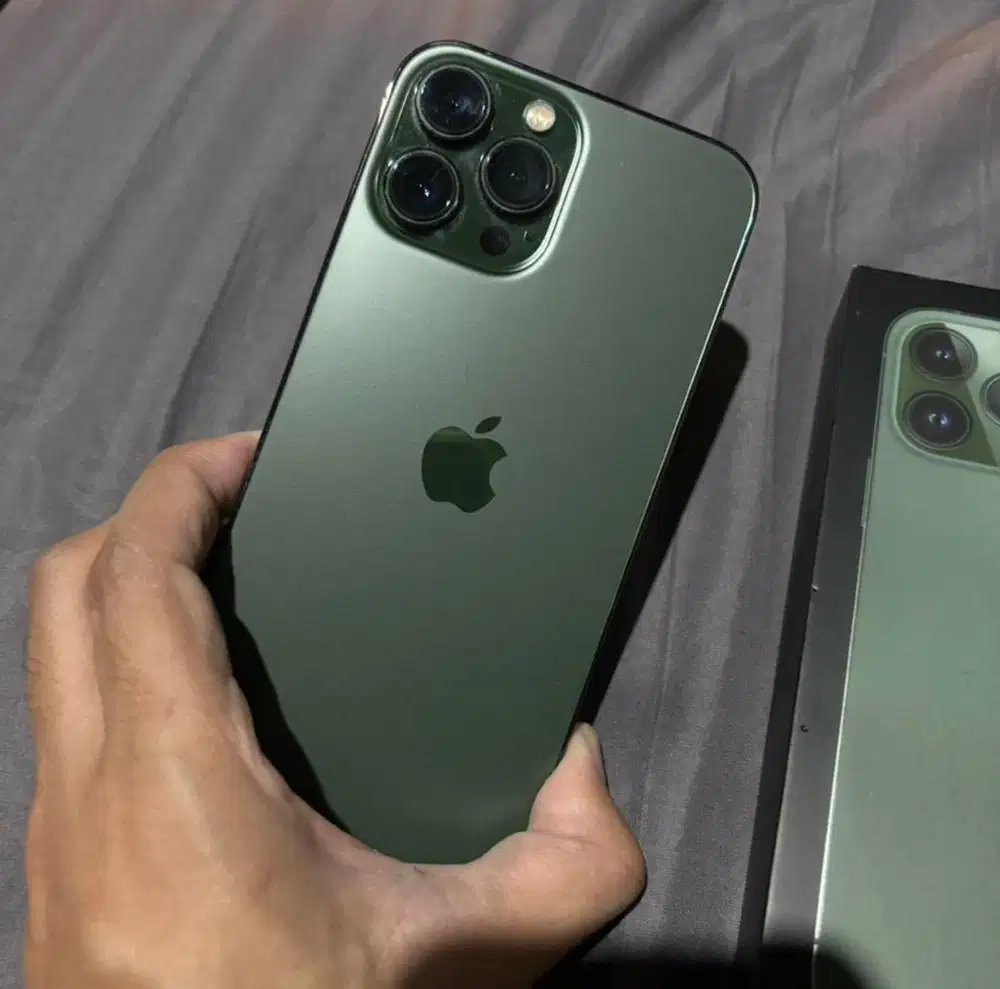 IPhone 13 Pro Max 128gb ex Garansi Resmi Digimap Green