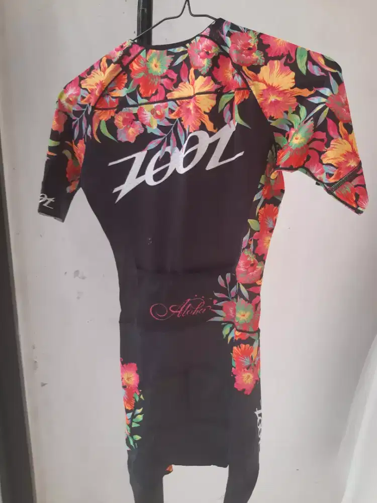 Baju renang cewek