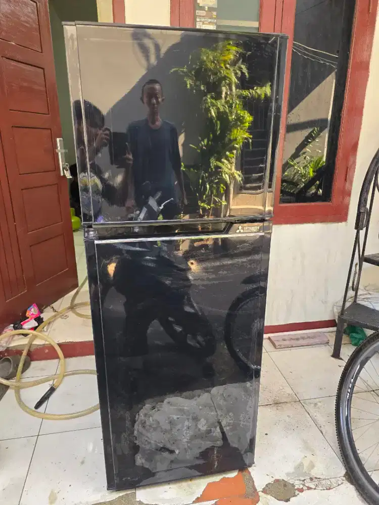 kulkas 2 pintu mitsubishi