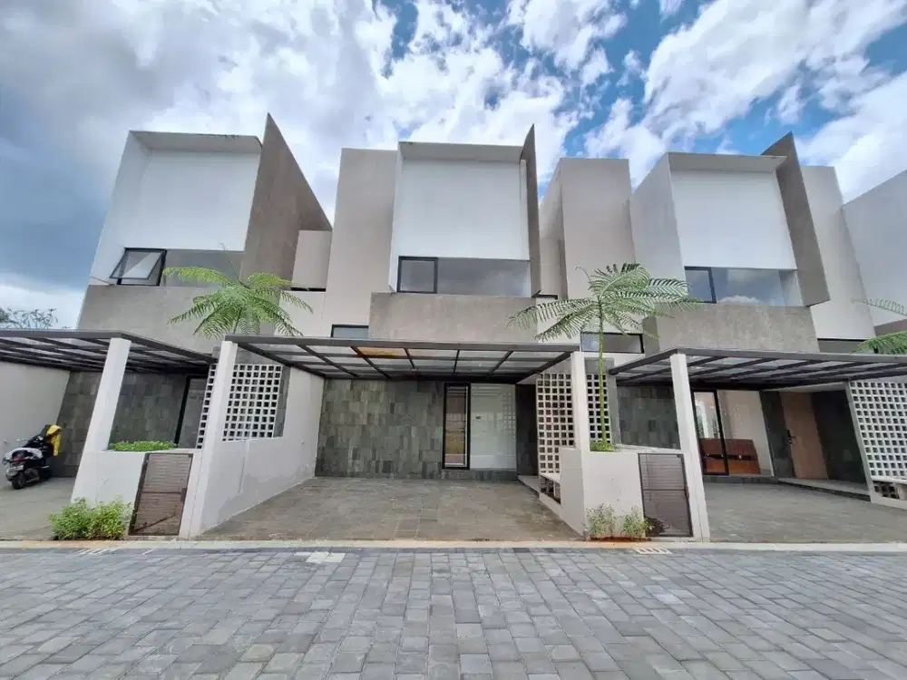 Rumah 2 lantai Cantik dekat stasiun Rawa buntu
