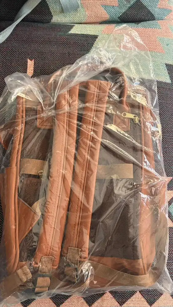 Tas Anello ukuran A4 warna camel