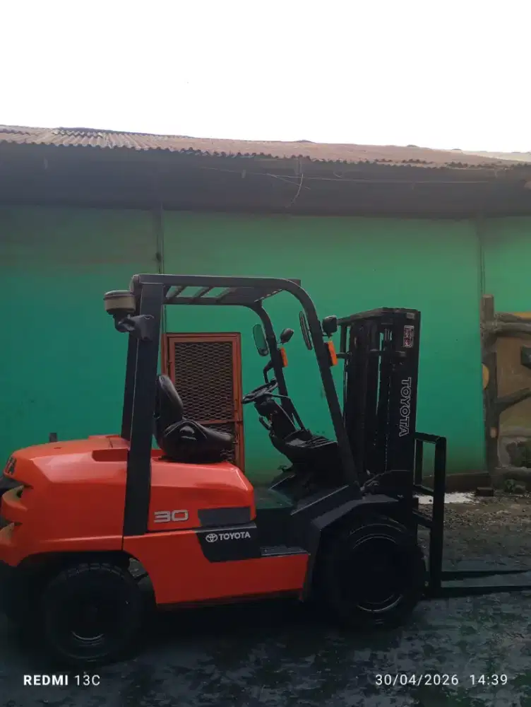 Forklift Toyota 3 Ton,Matic, Tiang 3 Meter,1DZ-II,FDZN30,Tahun 2016