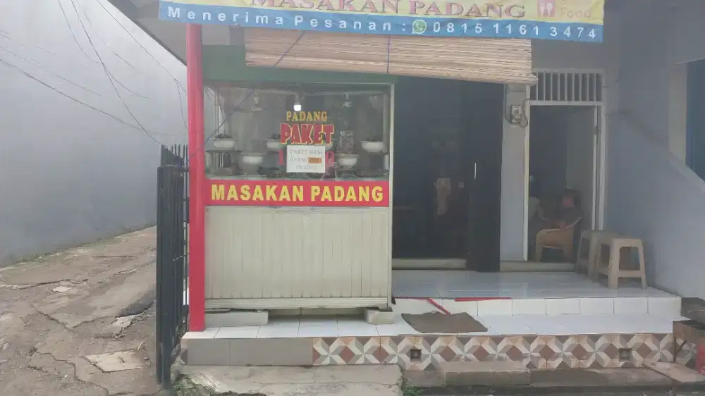 Etalase warung makan