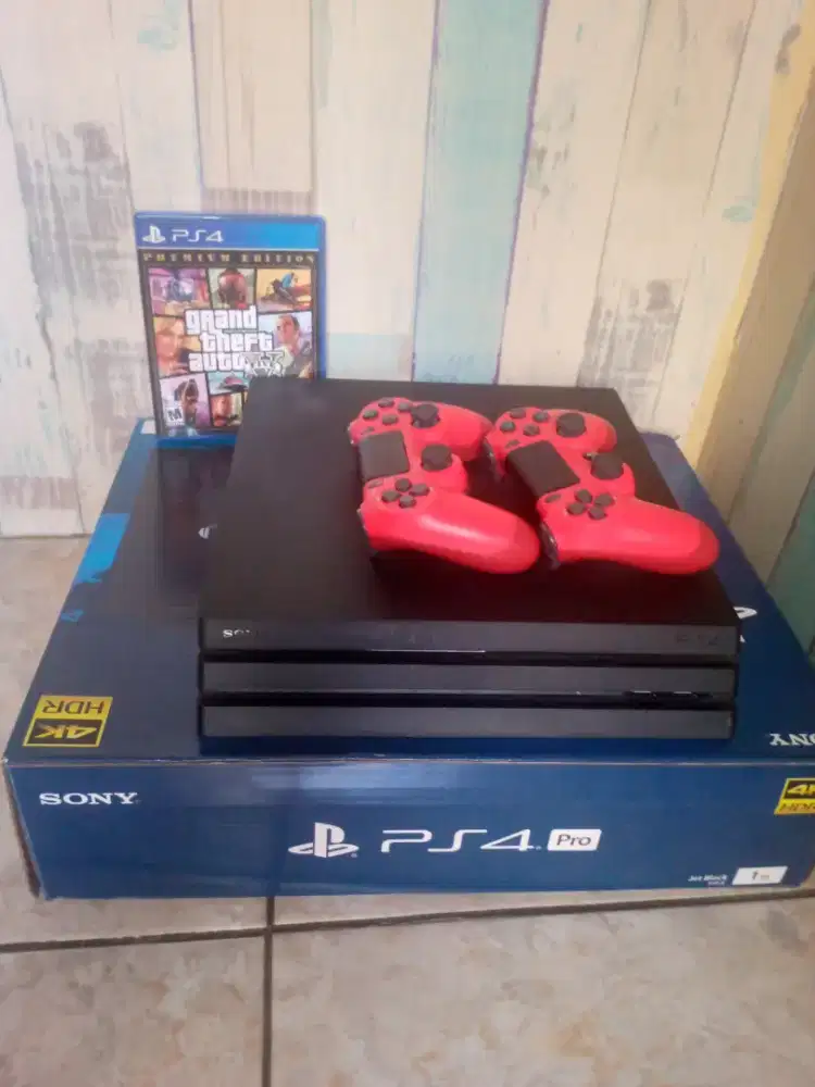 Ps4 Pro seri 72