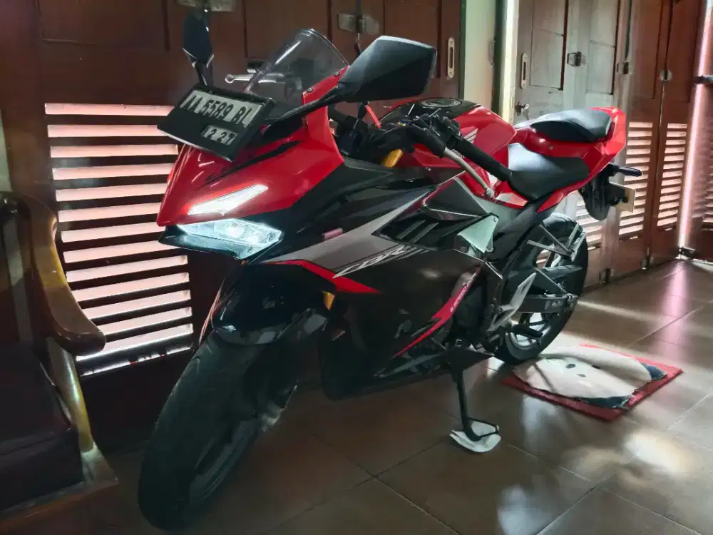 Honda CBR 150 R sport th 2022