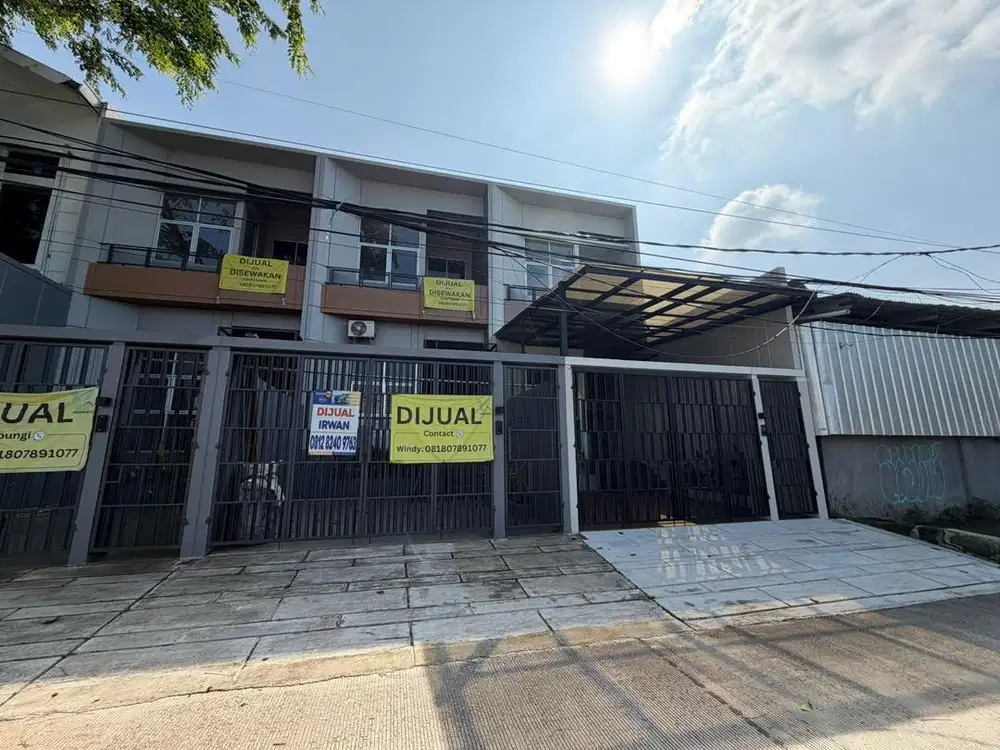 Dijual Rumah Full Furnished sisa 1 unit di Kav DKI, Meruya