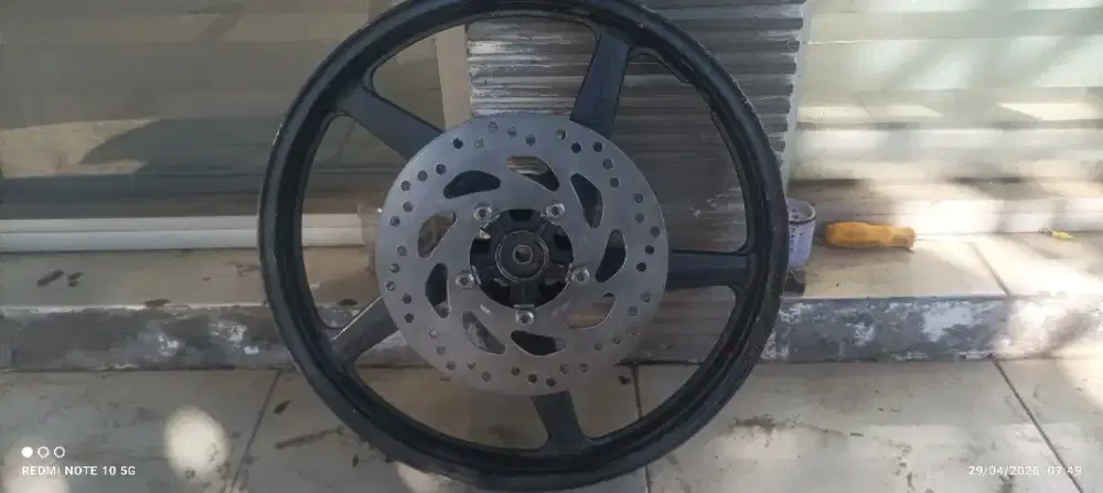Di jual velk bekas vixion old Satu set