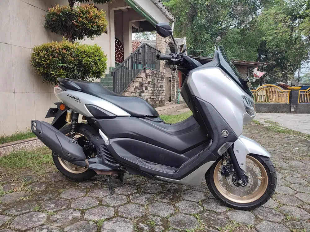 YAMAHA NMAX NEW KEYLESS TAHUN 2021 GURIH