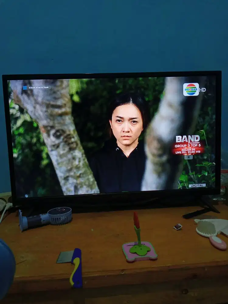 Di jual cepat tv merek weton 32 inc bisa nego ya