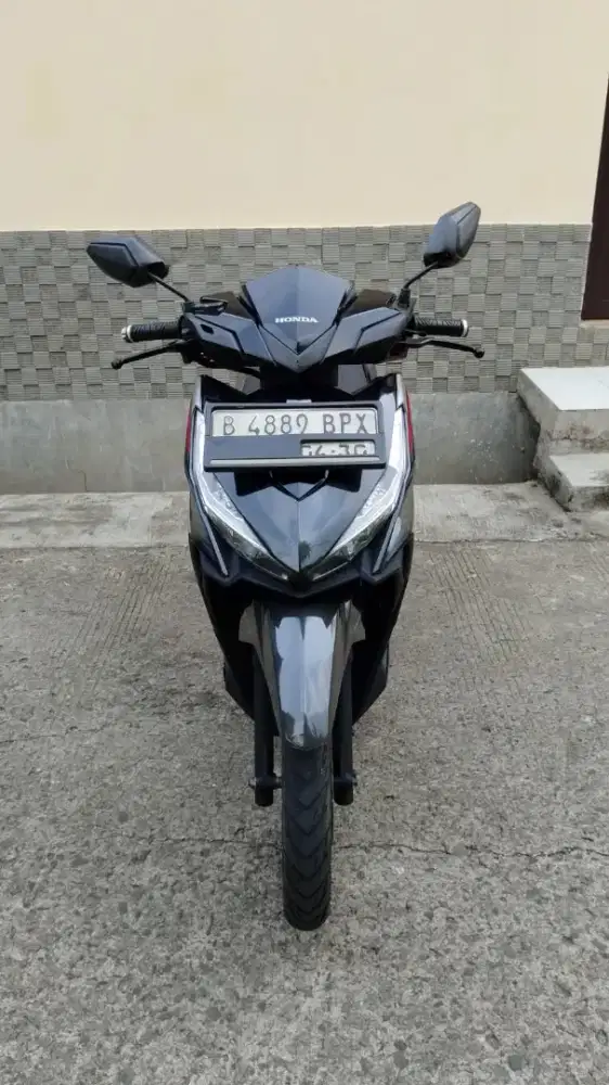 Nia:DP 2.3JT VARIO OLD 125 PAJAK HIDUP MESIN AMAN