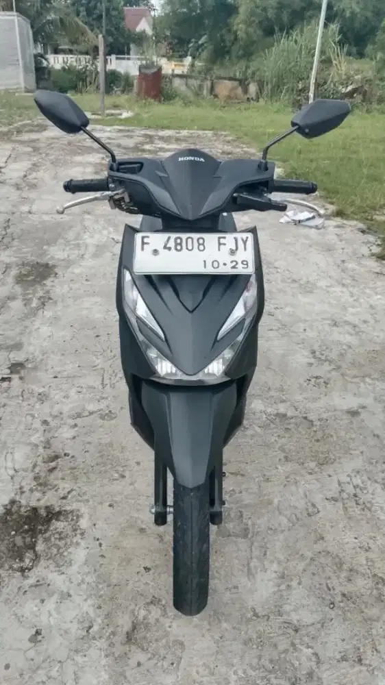 Nia:DP 500K BEAT SMARTKEY PLAT F BOGOR PAJAK HIDUP