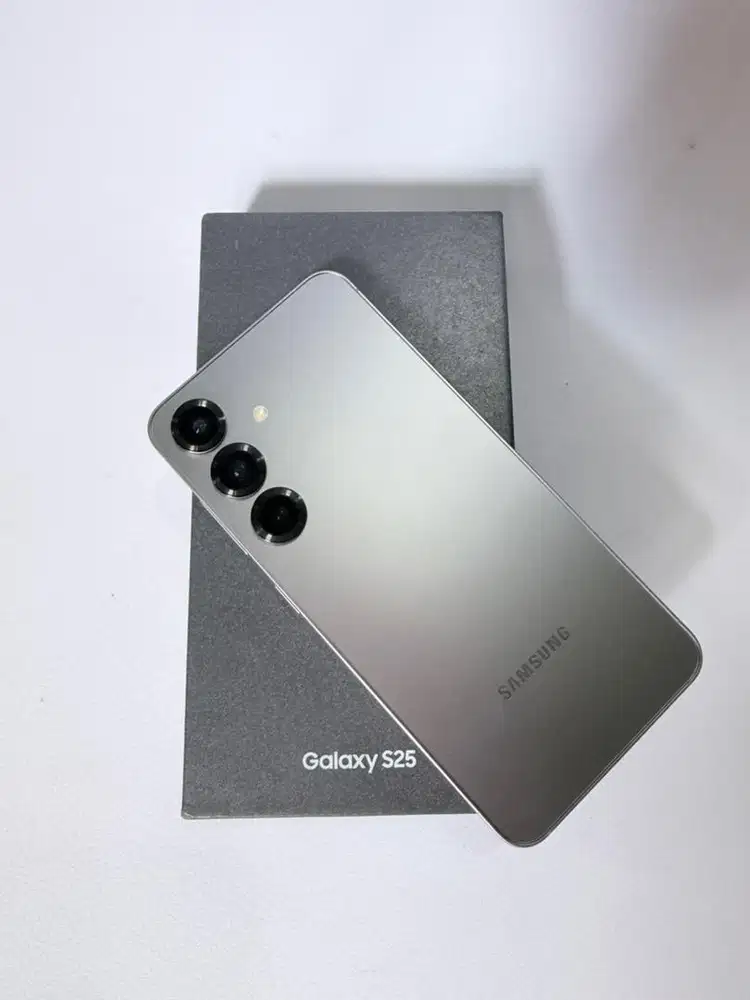 Samsung s25 512Gb sein like new