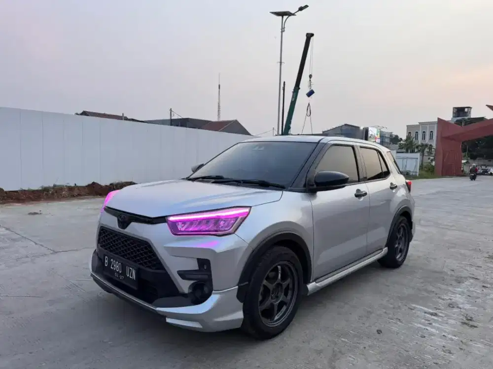Toyota Raize 1.0 GR CVT TSS 2021 Silver