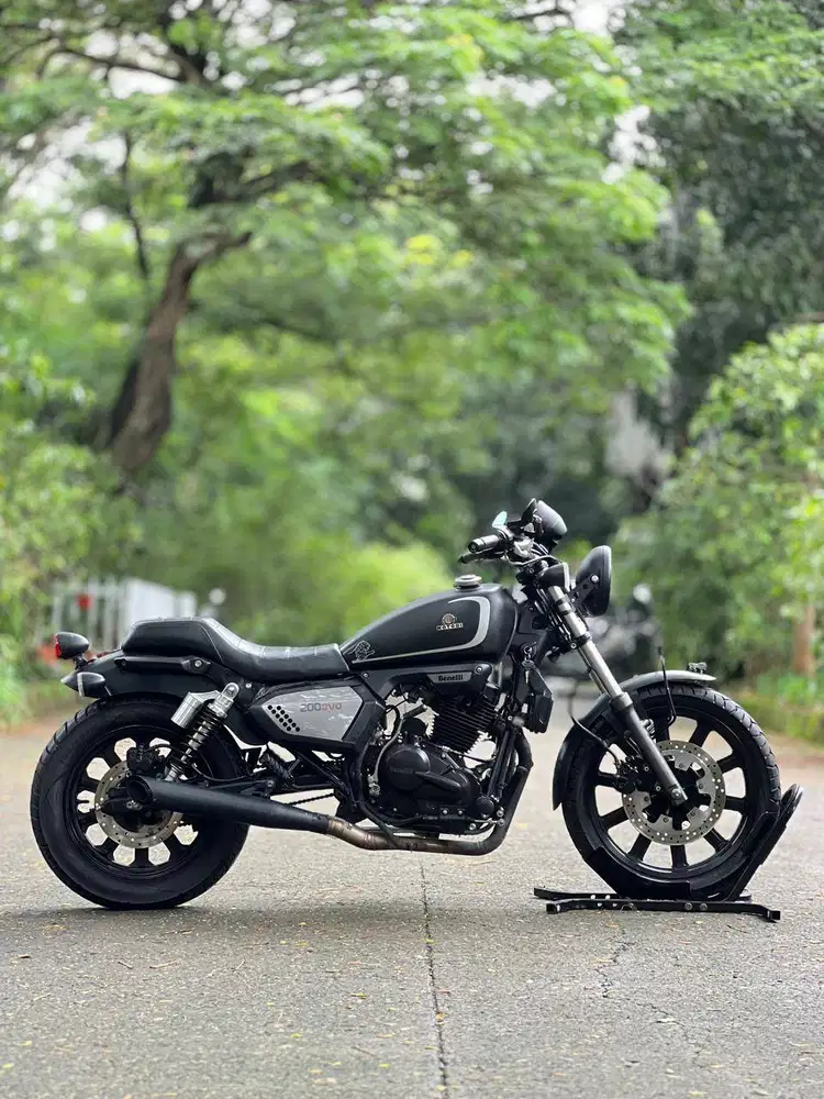 BENELLI MOTOBI 200 EVO 2023 HITAM KM LOW PAJAK ON LIKE NEW