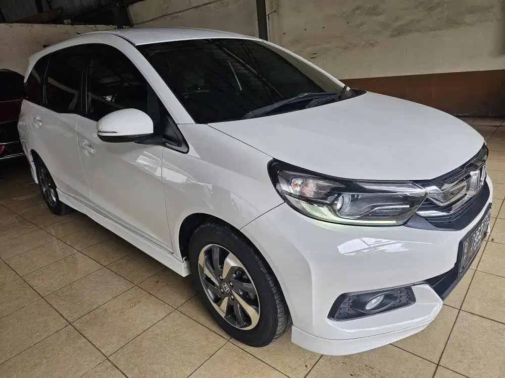 Honda New Mobilio E CVT 2021 Putih Metalik Last Edition