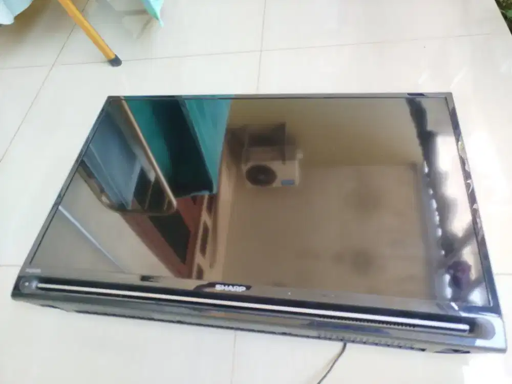 TV SHARP AQUOS 32 INCH