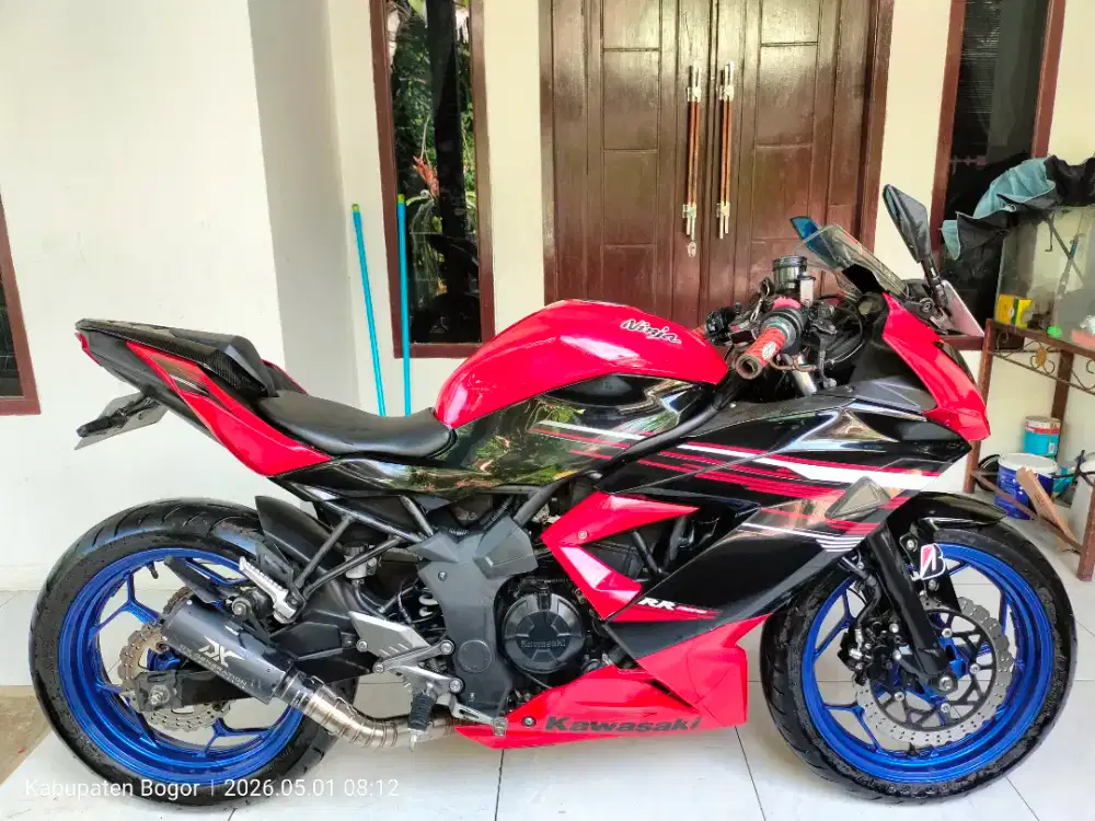 Ninja 250FI siap nongkrong siap pake