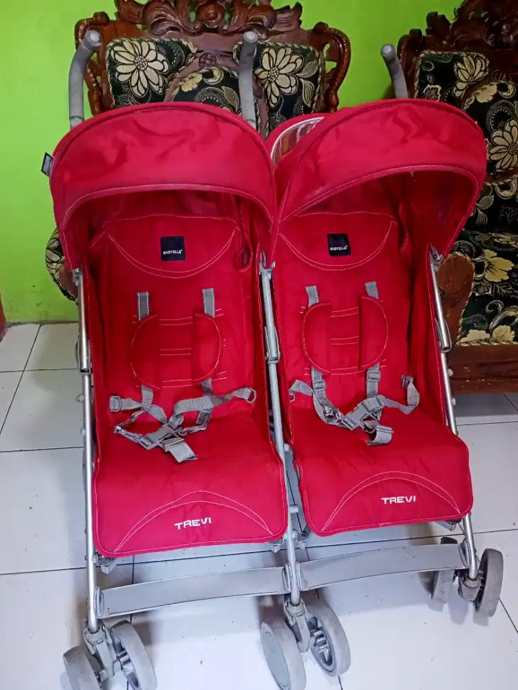 Stroller kembar babyelle trevi