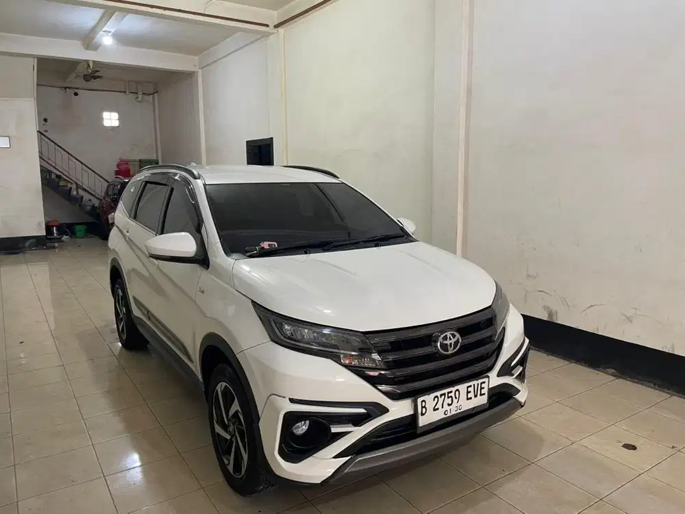 TOYOTA RUSH 1.5 AT GR SPORT 2021