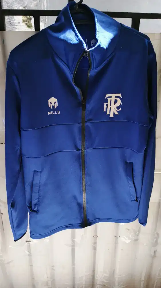 Jaket Biru Mills