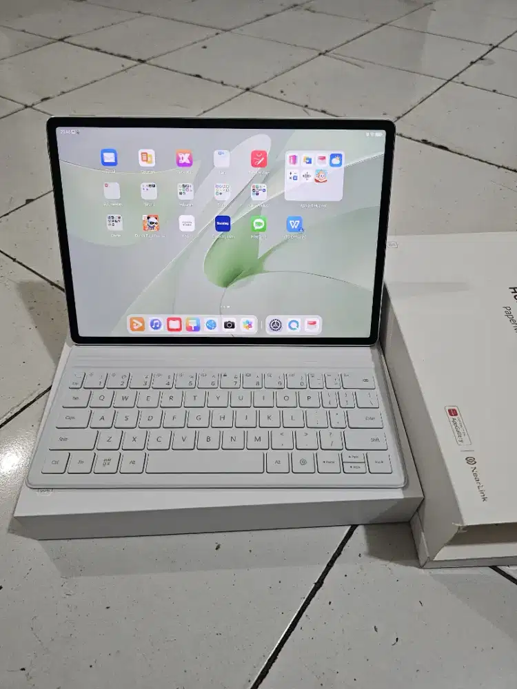 HUAWEI MATEPAD 12X GREENGRAY
FULLSET ORIGINAL+KEYBOARD ORI