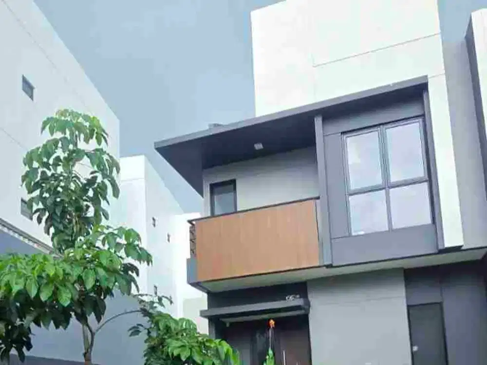 Disewakan rumah 2 lantai siap huni di Summarecon Crown 
Gading Bekasi