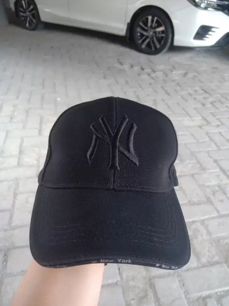 Topi New Era setelan
