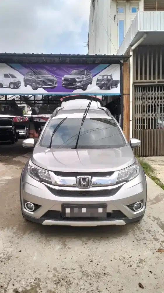 BR-V tahun 2017 type e cvt