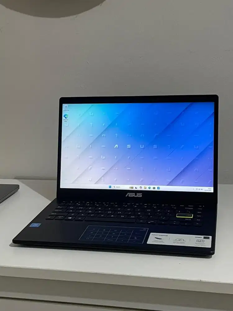 ASUS E410MA Intel Celeron N4020 4/512