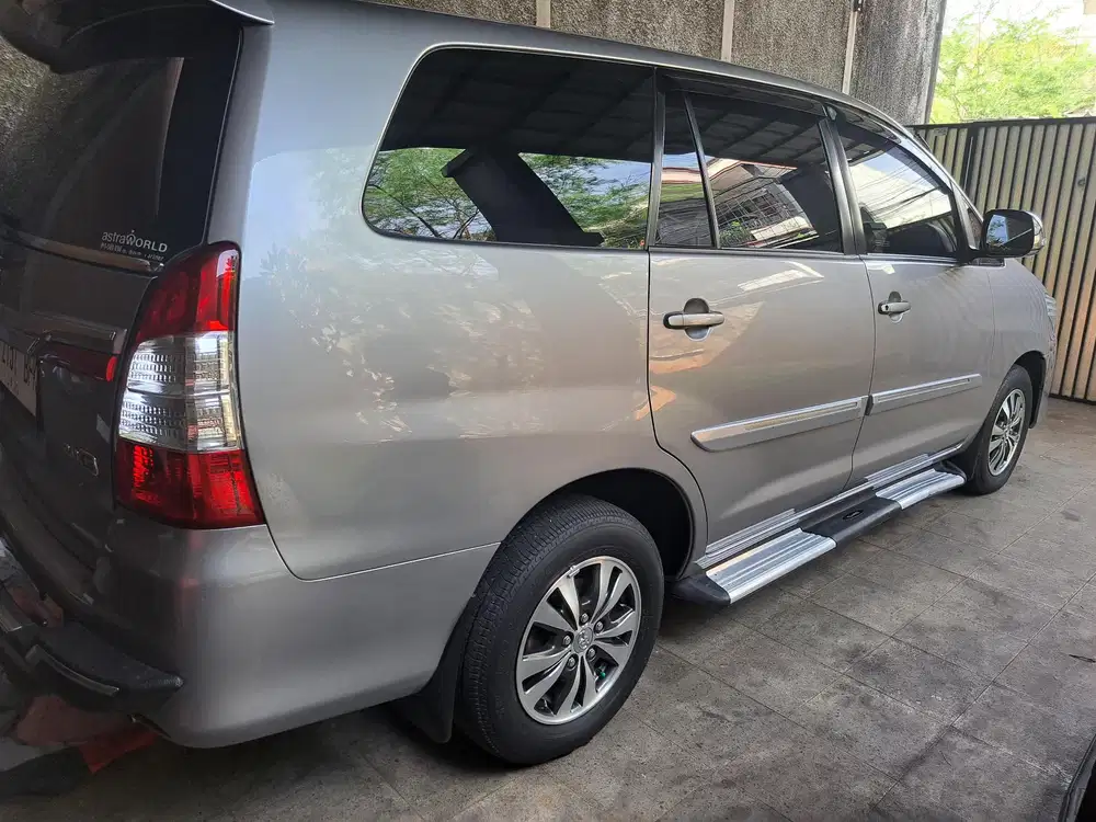 Toyota Kijang Innova 2015 Bensin