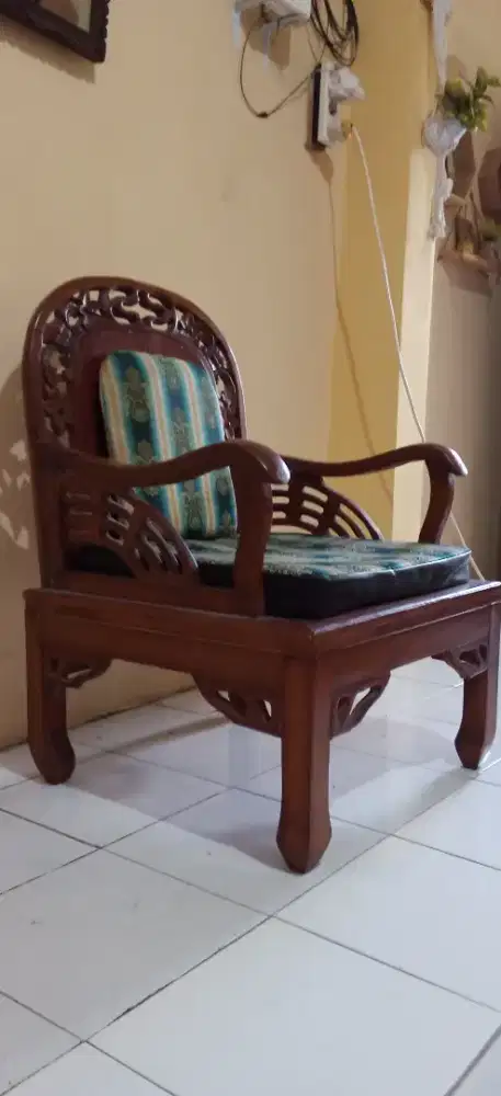 DIJUAL CEPAT - FURNITURE JATI SOLID  1 set (sofa + 3 kursi)
