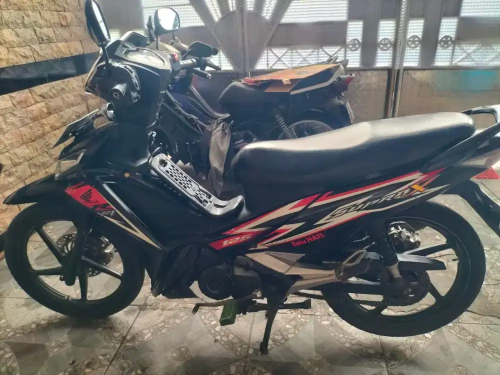 Honda Supra 125 CC 2014 tgn 1 ors mesin hls. Plat PJK baru lkp