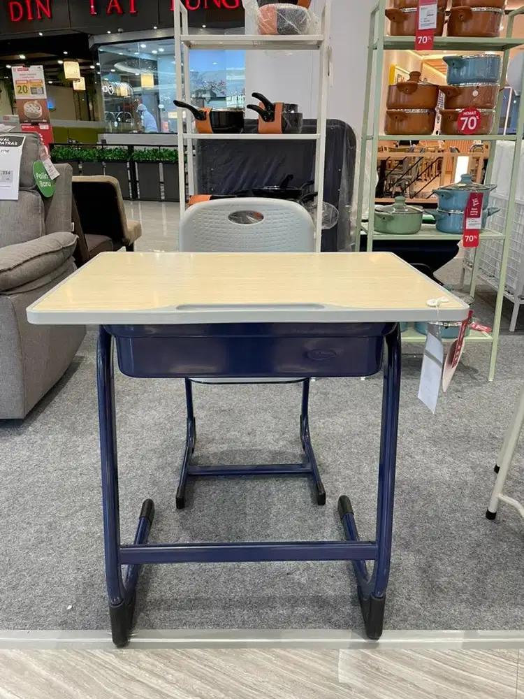 Set Meja Sekolah