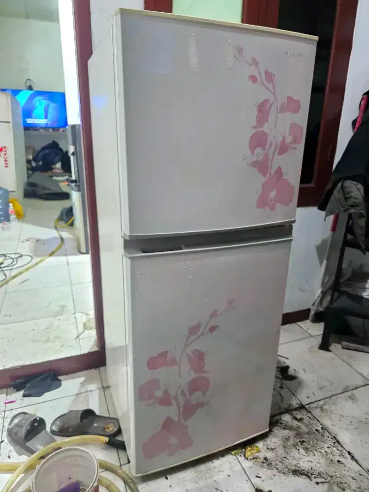 kulkas 2 pintu sharp