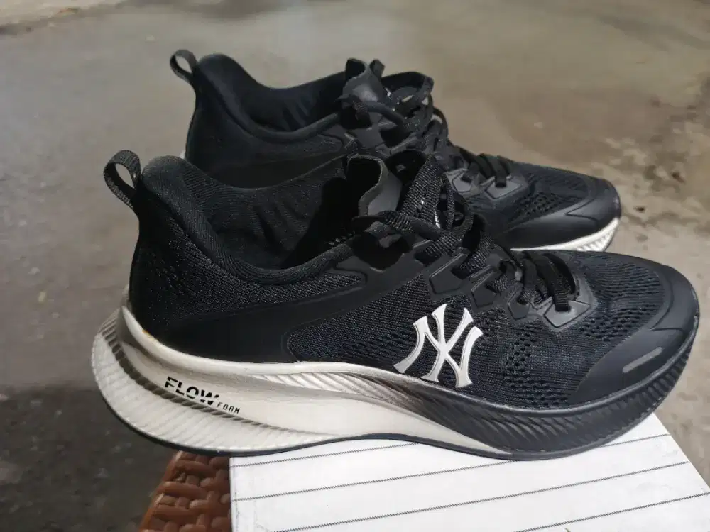 Jual sepatu mlb original size 41 bisa kirim bayar cod