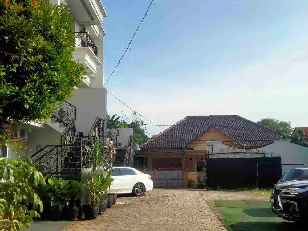 Disewakan Rumah 2 Lantai dkt tol TB simatupang
