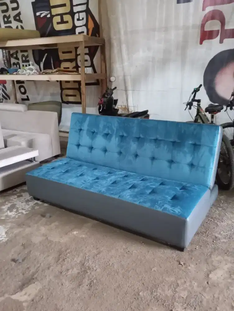 Sofa lipat santai. Free bantal 2