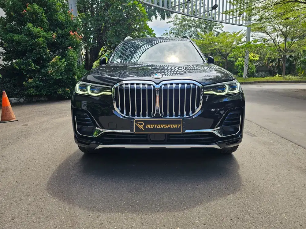 (DP: 0 Rupiah) BMW X7 2021 Opulence low km record individual m sport